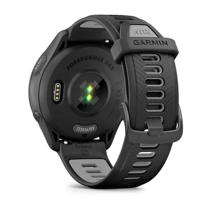 Garmin Forerunner 265, caja y bisel negros de 46 mm con correa de silicona negra/gris polvoriento (010-02810-00)