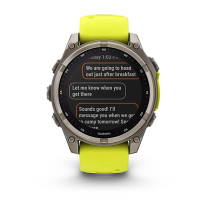 Garmin Fenix ​​8, 47 mm AMOLED, correa de silicona de titanio con zafiro solar y amarillo grafito (010-02906-20)