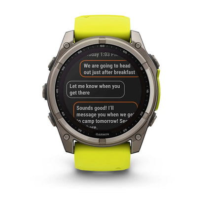 Garmin Fenix ​​8, 51 mm, zafiro solar, titanio con correa de silicona amarilla/grafito (010-02907-20)