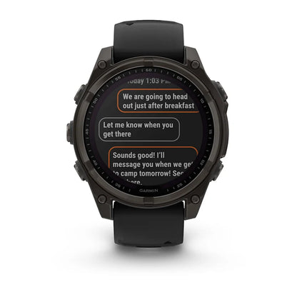 Garmin Fenix ​​8, AMOLED de 47 mm, zafiro solar, titanio DLC gris carbono con correa de silicona negra/gris guijarro (010-02906-10)