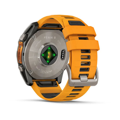 Garmin Fenix ​​8, 51 mm AMOLED Zafiro, Titanio con Correa de Silicona Naranja Brillante/Grafito (010-02905-10)